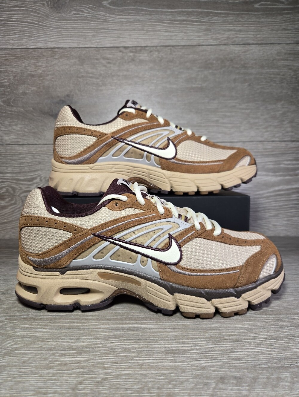 Nike Air Max Moto 2K Running Shoes Light British Tan Coconut Milk Mens Size 12